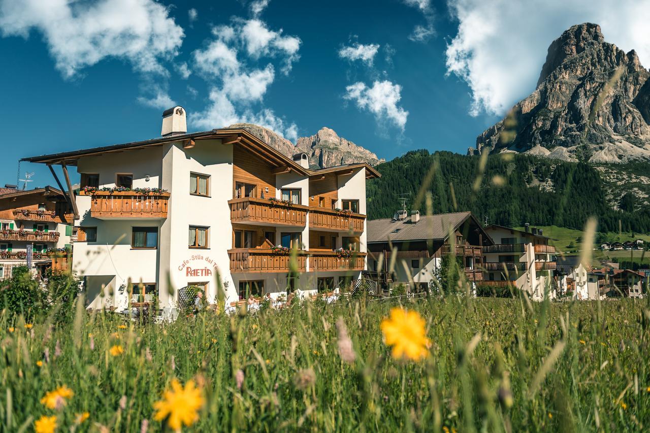 Garni Raetia Hotel Corvara In Badia Exterior photo
