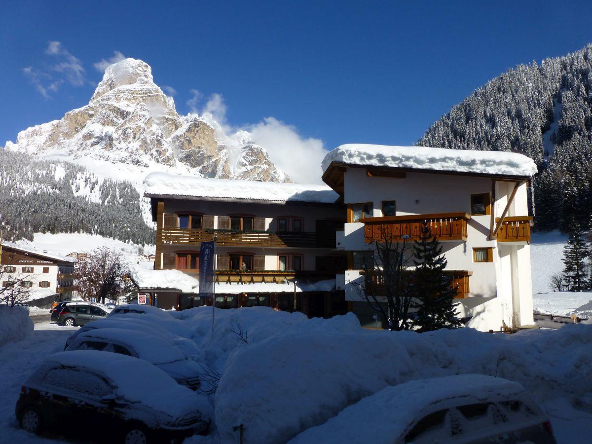 Garni Raetia Hotel Corvara In Badia Exterior photo